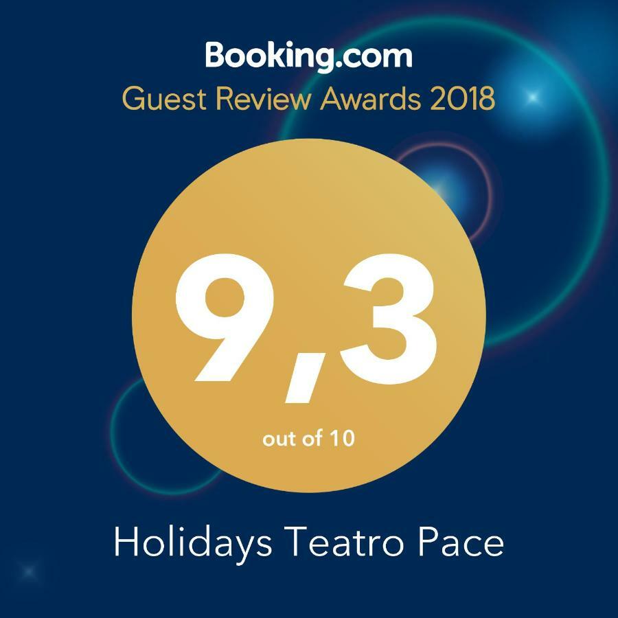 Holidays Teatro Pace Rom Exteriör bild